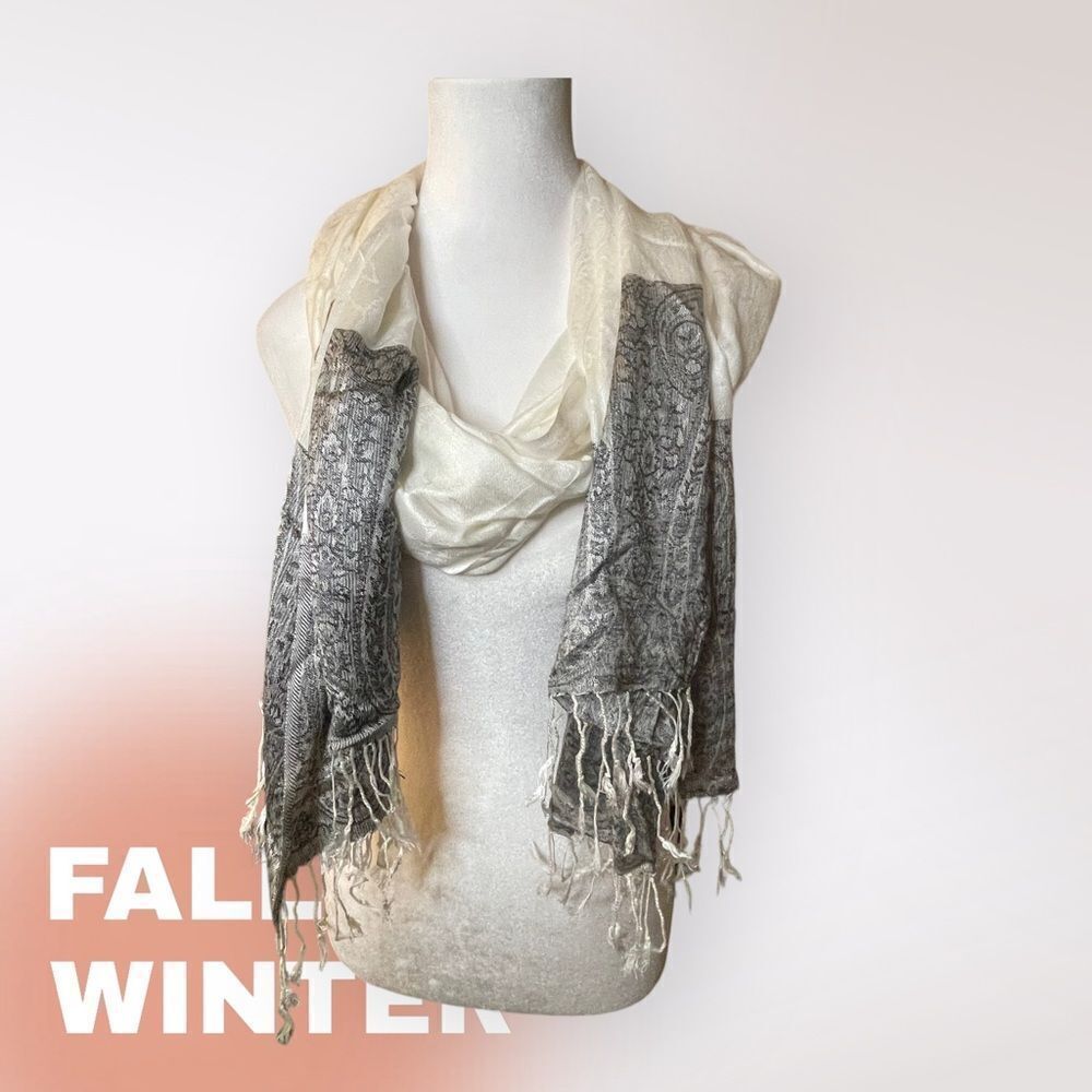 ‎TWO TONE PRINT SCARF